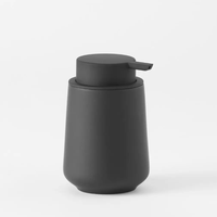 Ensemble d'accessoires de salle de bain noir mat avec distributeur de savon Porte-brosse de toilette Porte-savon Tumbler