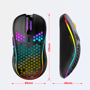 <span class=keywords><strong>Souris</strong></span> de charge de conception creuse en nid d'abeille <span class=keywords><strong>souris</strong></span> de jeu d'éclairage RVB interface TYPE-C légère <span class=keywords><strong>souris</strong></span> de jeu <span class=keywords><strong>sans</strong></span> <span class=keywords><strong>fil</strong></span> - Product Image 3