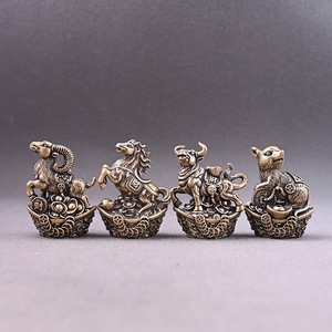 1 pièce Porte-encens rétro en cuivre Yuanbao Douze Signes du Zodiaque, Support <span class=keywords><strong>d</strong></span>'encens <span class=keywords><strong>d</strong></span>'intérieur, Artisanat métallique créatif en cuivre jaune <span class=keywords><strong>Dragon</strong></span> Tigre - Product Image 4