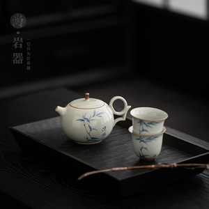 Juego de té de bambú pintado a mano en azul y blanco, una tetera, dos tazas, juego de té sencillo para dos personas, cerámica Dehua, nuevo estilo chino. - Product Image 1