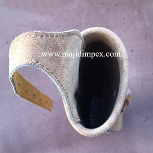 Carcaj de cuero para arco recurvo, para caza con flechas, con bolsillo y correa. - Product Image 2