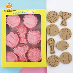 Outils de pâtisserie DIY, tampon de décoration de gâteau en fondant, <span class=keywords><strong>emporte</strong></span>-pièces 3D en forme de ballon de football, moule à biscuits, ensemble d'<span class=keywords><strong>emporte</strong></span>-pièces en plastique pour la pâtisserie - Product Image 1