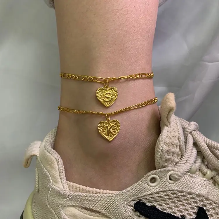 Weibliche Gold platte Brief Anhänger Fußkettchen Voll 26 Buchstaben Alphabet Herzform Fuß kette Knöchel Armband für Frauen