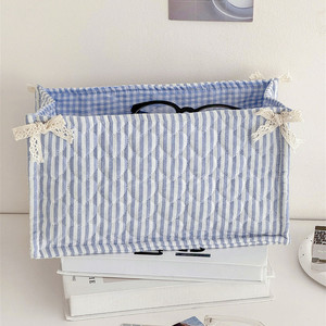 <span class=keywords><strong>Panier</strong></span> de rangement <span class=keywords><strong>rectangulaire</strong></span> coréen en <span class=keywords><strong>tissu</strong></span> matelassé à motif mini-roses, écologique, multifonctionnel, pour la décoration intérieure, rayé bleu et rose - Product Image 4