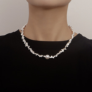 Joyería transfronteriza europea y americana, colgante de perla Irregular geométrica de plata rota, cadena de clavícula, personalidad de moda - Product Image 1