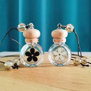 Nouveauté Pendentif plat rond pour parfum de voiture Pendentif <span class=keywords><strong>marguerite</strong></span> colorée Bouteille diffuseur d'arôme d'huiles essentielles - Product Image 2