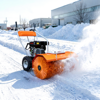 Machine à déneiger avec tête de souffleur et lame à neige en option pour l'entrée des hôpitaux