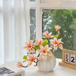 Fiore <span class=keywords><strong>di</strong></span> Magnolia Artificiale in Plastica, Moderno e Lavabile, Realistico al Tatto, per Soggiorno, Sala da Pranzo, Matrimoni, Decorazione d'Interni, Produzione <span class=keywords><strong>di</strong></span> Fabbrica - Product Image 1