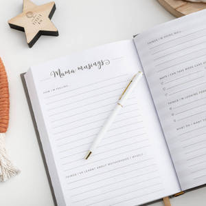 Couverture rigide personnalisée en lin souvenir <span class=keywords><strong>de</strong></span> ma grossesse <span class=keywords><strong>Journal</strong></span> <span class=keywords><strong>de</strong></span> mémoire <span class=keywords><strong>Journal</strong></span> <span class=keywords><strong>de</strong></span> suivi <span class=keywords><strong>de</strong></span> bébé et cadeau <span class=keywords><strong>de</strong></span> nouvelle maman - Product Image 6