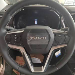 Camion de remorquage à plateau plat diesel ISUZU 700P d'occasion - Équipé d'<span class=keywords><strong>équipements</strong></span> de sauvetage de dépanneuse, excellent état - Product Image 5