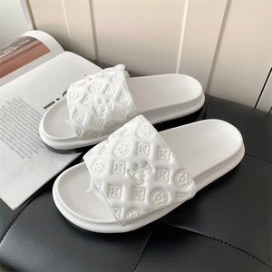 Nouveaux styles 2026 – Sandales plates décontractées personnalisées pour femmes, mules d'été, claquettes de plage respirantes, séchage rapide, légères, avec soutien de la voûte plantaire - Product Image 1