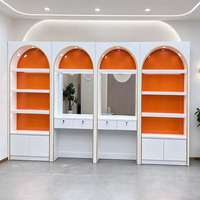 Meuble de présentation cosmétique mural LED personnalisable, durable, étanche et écologique pour magasin de maquillage
