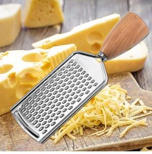 Râpe de cuisine en acier inoxydable pour légumes, fromage, pomme de terre, gingembre et ail avec manche en bois de plage - Product Image 4