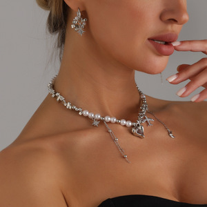 Joyería Irregular Corazón Avión Estrella Luna Elemento Colgante Luz Collar metálico de lujo para mujer - Product Image 2