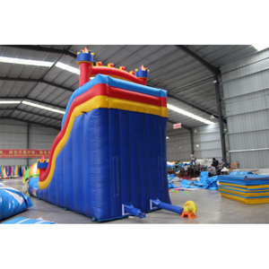 Le scivolate d'acqua gonfiabili sono facili da installare e veloci da smontare, offrendo tranquillità d'ingegno e un gran divertimento. - Product Image 5
