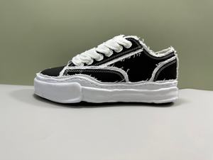 Zapatos Deportivos Retro de Cuero Ligero de Alta Calidad con Amortiguación y Diseño Antideslizante para Uso Casual, para Hombres y Mujeres - Product Image 2