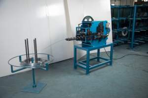 Máquina para fabricar grapas sueltas tipo C (C17, C24, C45, <span class=keywords><strong>C20</strong></span>, C30) para jaulas de animales y cerdos - Product Image 4