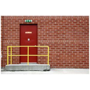 مصباح إشارة الطوارئ LED مقاوم للماء IP65 للمستشفى ببطارية ليثيوم تعمل للتخييم والخروج من المواد البلاستيكية - Product Image 4