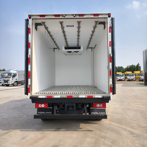 Caisse frigorifique en acier premium avec crochets à viande pour camion Shacman, destinée aux chaînes d'approvisionnement de boucheries gastronomiques et de restaurants haut de gamme - Product Image 3
