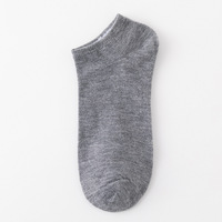 Chaussettes de course respirantes de couleur unie pour hommes Chaussettes drôles chaudes pour hommes et femmes toutes saisons
