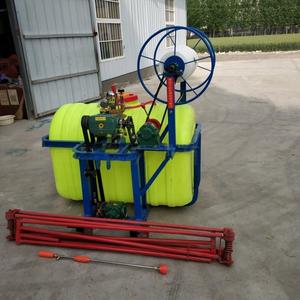 Pulvérisateur à flèche pliante monté à l'arrière sur quatre roues, haute pression, électrique, pour la lutte antiparasitaire des cultures agricoles, capacité 500L, multi-buses - Product Image 2