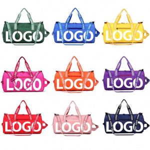 Sac de sport personnalisé avec logo, sac de voyage imperméable pour hommes et femmes - Product Image 6