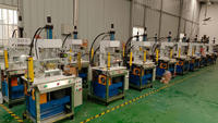 Machine automatique de fabrication de savon pour hôtels, machine de pressage de savon en barre avec logo, machine semi-automatique de moulage et d'estampage de savon pour blanchisserie