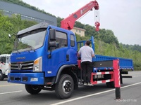 Camion grue à flèche télescopique Dongfeng 4X2 5T, grue mobile montée sur camion