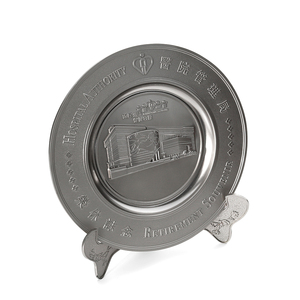 <span class=keywords><strong>Placas</strong></span> Premios Proveedor personalizado Aleación <span class=keywords><strong>de</strong></span> zinc en relieve Plata mate Logotipo 3D <span class=keywords><strong>Grabado</strong></span> Placa conmemorativa Placa <span class=keywords><strong>de</strong></span> metal <span class=keywords><strong>de</strong></span> recuerdo - Product Image 2