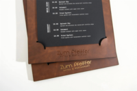 Porte-menu en similicuir pour restaurant, personnalisable avec logo estampé à chaud, insertion d'angle, liste des plats A5, couverture de menus gaufrée/découpée