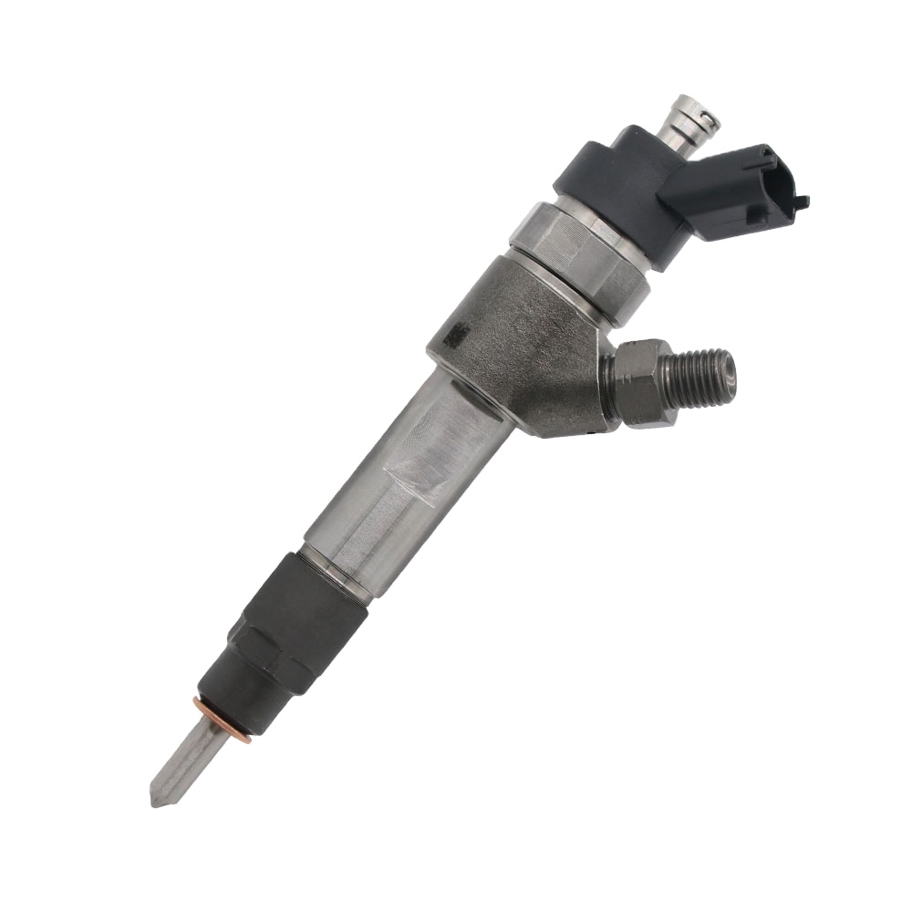 good price common rail assembly diesel fuel injector 0445120002  with nozzle DSLA136P804 injector 0 445 120 002 for Iveco