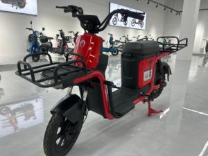 Scooter Eléctrico con Batería de Litio de 48V, Motor Trasero de 800W sin Escobillas, Cuadro de Acero y Frenos de Disco, en Oferta - Product Image 4
