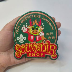 Patchs personnalisés avec logo coloré imprimés par sublimation pour chapeau bob - Product Image 2