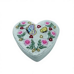 Sacs isothermes en coton à perles en forme de cœur, brodés à la main, logo personnalisé, couleurs personnalisées, couleurs mélangées, mode quotidienne, taille personnalisée - Product Image 1