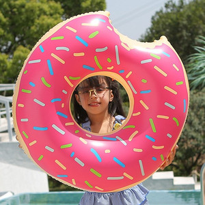 Bouée de natation gonflable OEM en forme de donut, flotteurs pour enfants, <span class=keywords><strong>donuts</strong></span> colorés marron, flotteurs de piscine pour enfants et adultes - Product Image 2