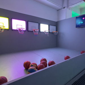Aros de Baloncesto LED Interactivos Pixfi Games para Interiores, Juego Educativo de Baloncesto para Niños, Centro de Juegos - Product Image 1