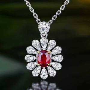 Pendentif SGARIT en or massif 18 carats avec rubis naturel non chauffé du Mozambique de 0,63 ct couleur sang de pigeon, serti sur le côté avec 59 diamants pour femme - Product Image 1
