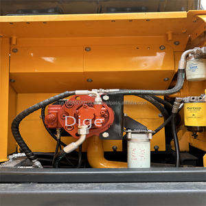 Pelle d'occasion Hyundai 220LC-9S Pelle hydraulique sur chenilles 22 tonnes, en excellent état, prêt à la vente - Product Image 4