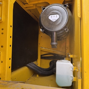 Excavadora Komatsu PC220 con Componentes Originales Disponibles en Stock, Maquinaria de Orugas Eficiente en Consumo de Combustible para Obras de Construcción en África - Product Image 4