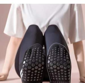 Calcetines Deportivos al Por Mayor, de Algodón, Medios, Profesionales, Antideslizantes, con Silicona, para Gimnasio, Fitness, Danza, Yoga - Product Image 2