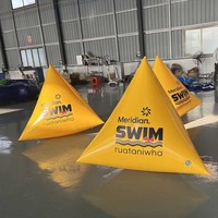 Bouée triangulaire gonflable, marqueur flottant d'avertissement de sécurité marine, vente en gros personnalisée