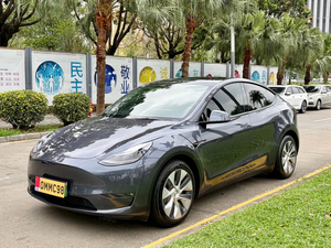 รถยนต์ไฟฟ้า Tesla Model Y ปี 2021 รุ่น Long Range AWD มือสอง ลดราคาพิเศษ 4 ประตู 5 ที่นั่ง SUV ขนาดกลาง สมรรถนะสูง นำเข้าจากจีน - Product Image 1