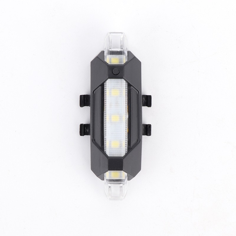 luz trasera blanca