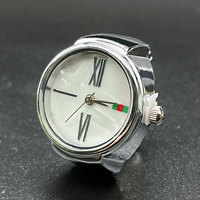 Montre-bague vintage pour femme NYY, cadran rond, montre à quartz réglable, bijoux de mode plaqués or pour femmes