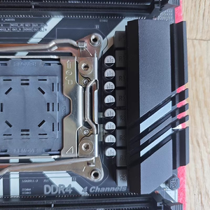 เซิร์ฟเวอร์ X99 โปรเซสเซอร์ CPU X99 D4M4 X99H D3 X99H D4 X79 LGA 2011Xeon V3 V4 ซีรีส์ CPU M.2 X99 รองรับการปลดล็อค - Product Image 5
