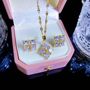 Ensemble collier et boucles d'oreilles en zircon délicat, chaîne en acier inoxydable, plaqué or véritable PVD, fleur tombante, bijoux de mariée pour femmes - Product Image 2