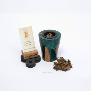 Brûleurs d'encens Bakhoor en verre Brûleur de Oud pratique en résine de bois non électrique Brûleur d'encens de Dubaï sélectionné à la main par Bela Artisan - Product Image 1