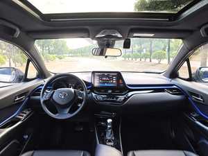 SUV crossover d'occasion : <span class=keywords><strong>Toyota</strong></span> <span class=keywords><strong>CHR</strong></span> 2.0L 2018, garniture de toit ouvrant de pointe, <span class=keywords><strong>design</strong></span> accrocheur, excellent pour la conduite en ville, faible coût - Product Image 6