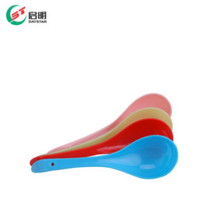 Cuillère à soupe en plastique PP moulée par injection, légère et durable, pour la cuisine, les restaurants et la restauration - Product Image 1