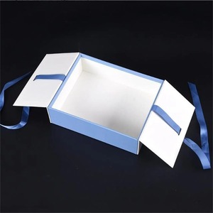 Boîte en carton personnalisée à double porte ouverte pour emballage de cadeaux avec ruban - Product Image 5